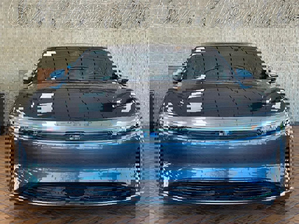 Used 2023 Lucid Air Grand Touring image 3