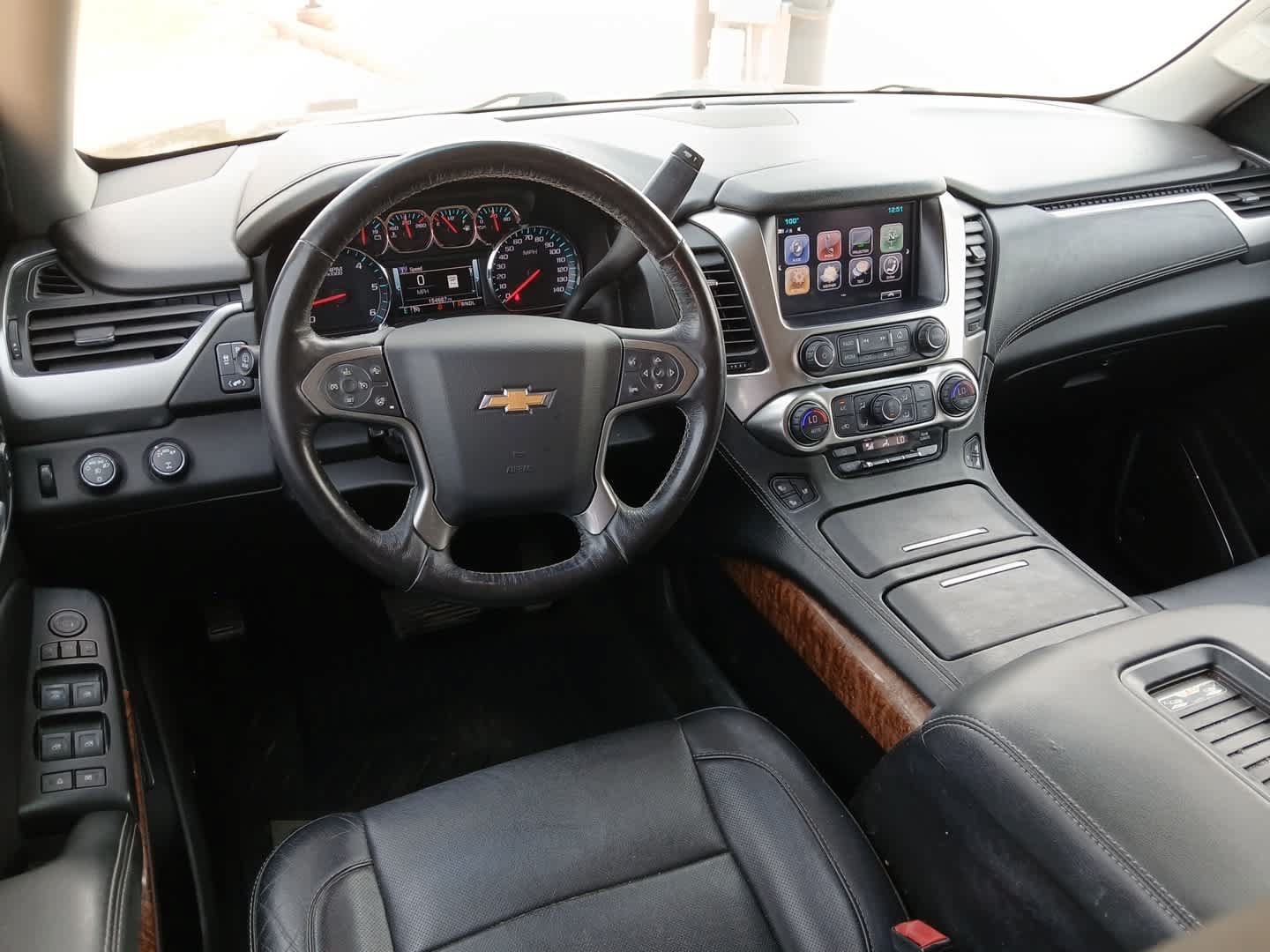 Used 2018 Chevrolet Suburban Premier AWD/4WD image 21