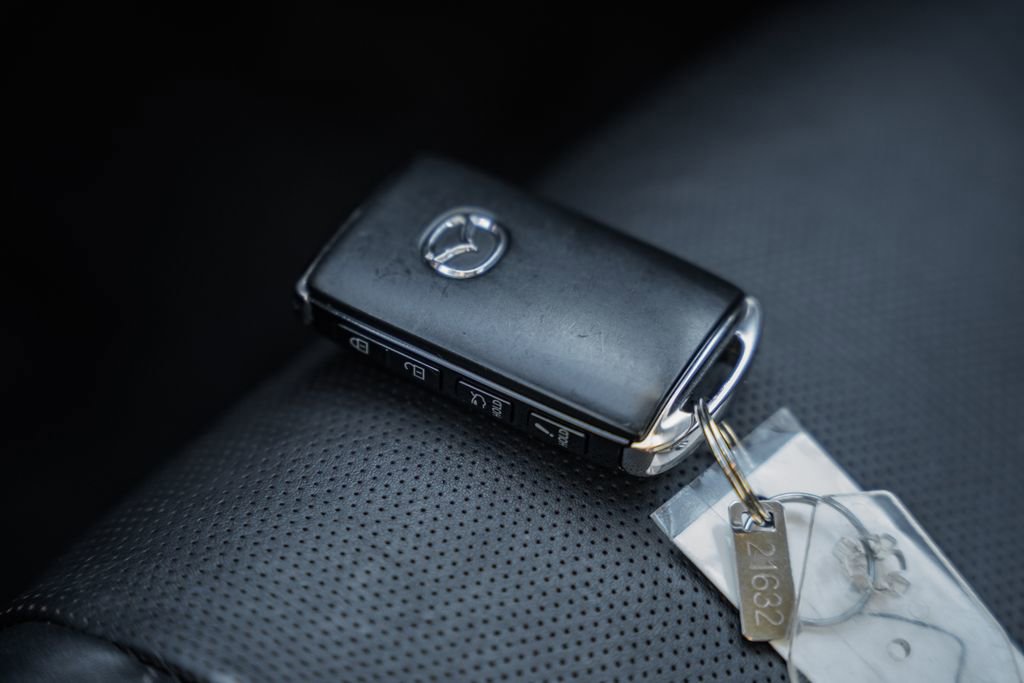 Used 2019 MAZDA MAZDA3 Sedan image 38