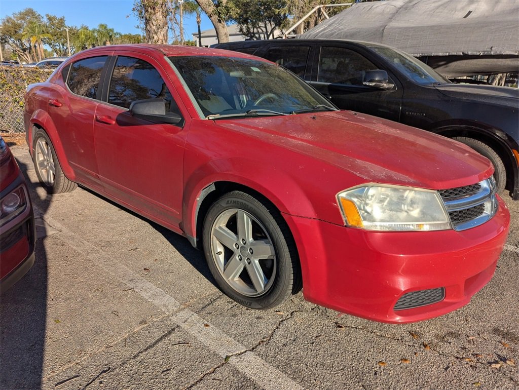 Used 2013 Dodge Avenger SE image 22