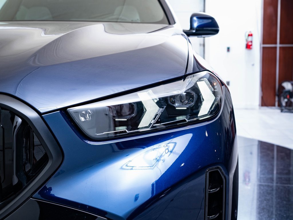 New 2026 BMW X6 xDrive40i w/ Climate Comfort Package image 16