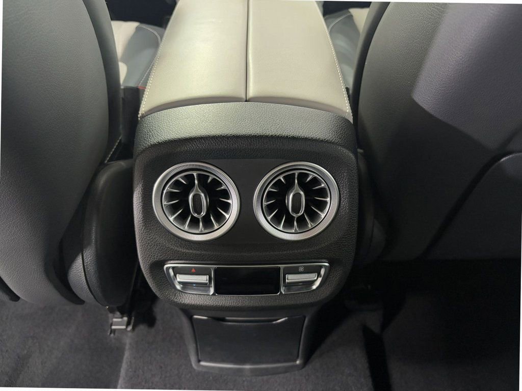 Used 2021 Mercedes-Benz G 550 image 28