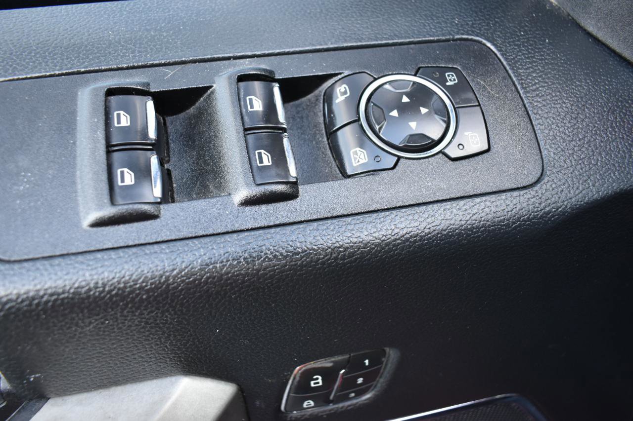 Used 2019 Ford F150 Lariat w/ Equipment Group 502A Luxury AWD/4WD image 39