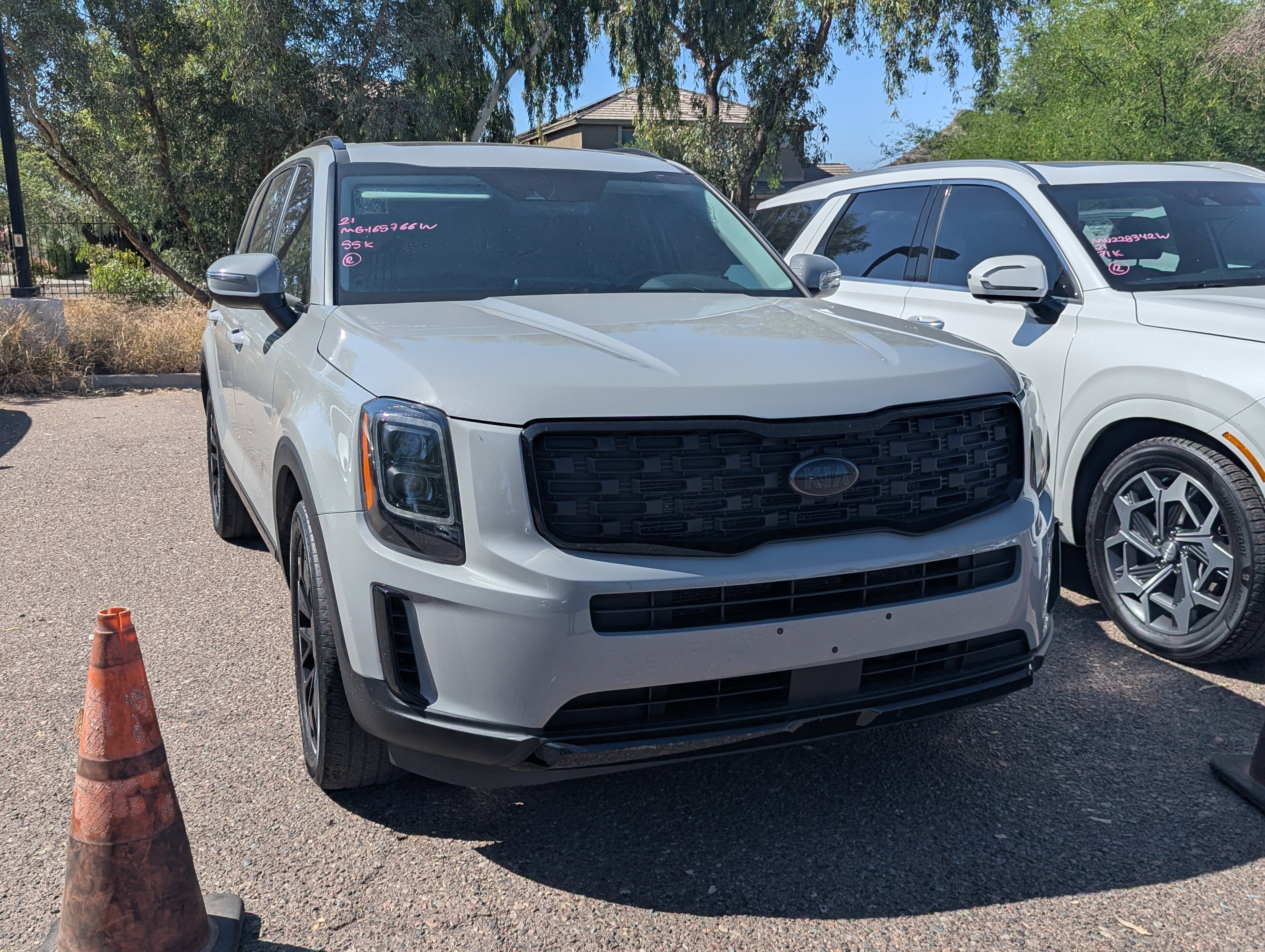 Used 2021 Kia Telluride EX w/ EX Premium Package image 2