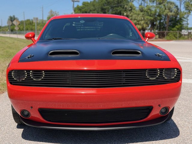 Used 2017 Dodge Challenger SXT Plus image 7
