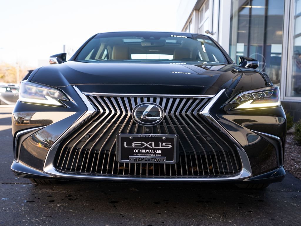 Used 2021 Lexus ES 350 w/ Accessory Package FWD image 2