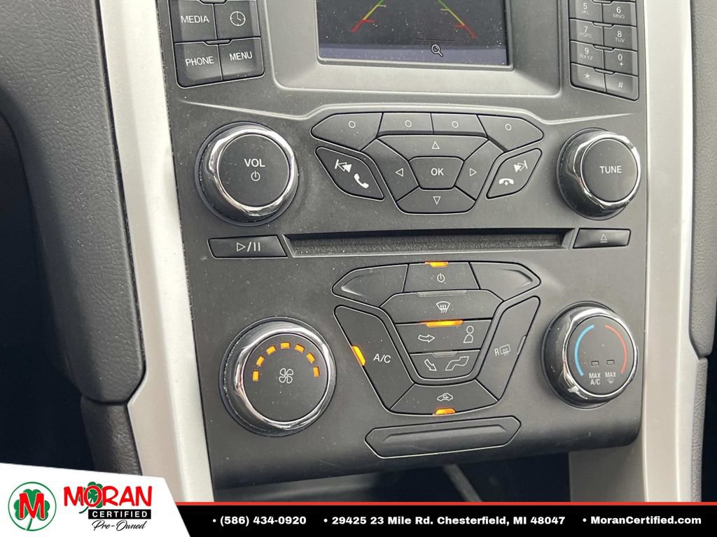 Used 2016 Ford Fusion SE FWD image 21