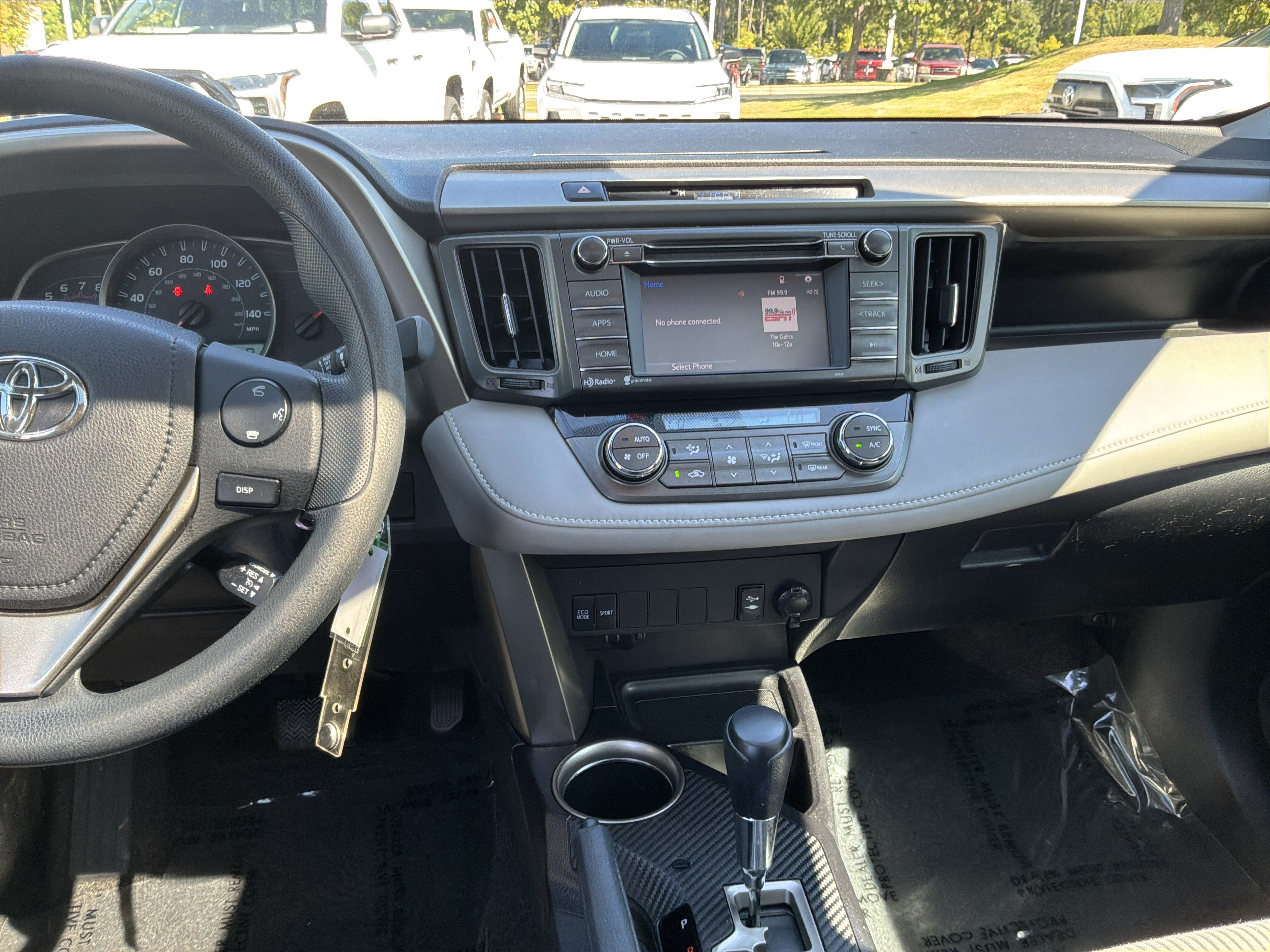 Used 2014 Toyota RAV4 XLE FWD image 29
