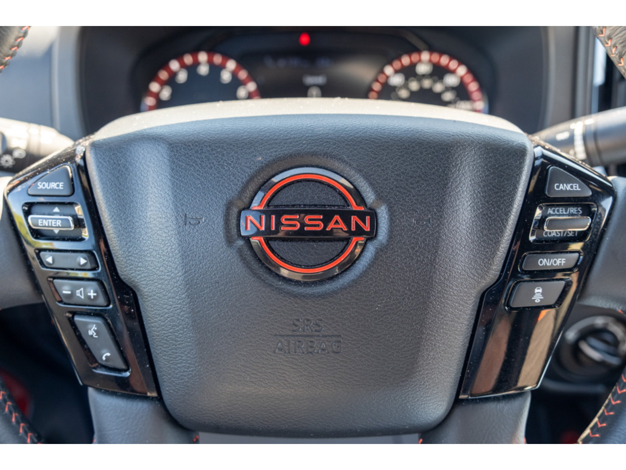 Used 2026 Nissan Frontier PRO-4X AWD/4WD image 17