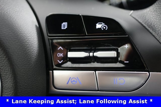 Certified 2024 Hyundai Santa Cruz SEL image 11