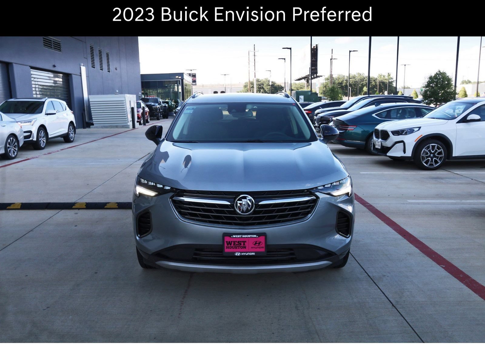 Used 2023 Buick Envision Preferred FWD image 2