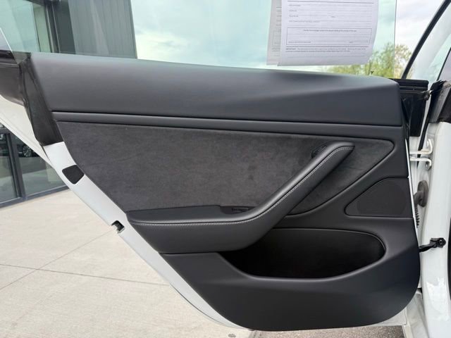 Used 2021 Tesla Model 3 Performance image 15