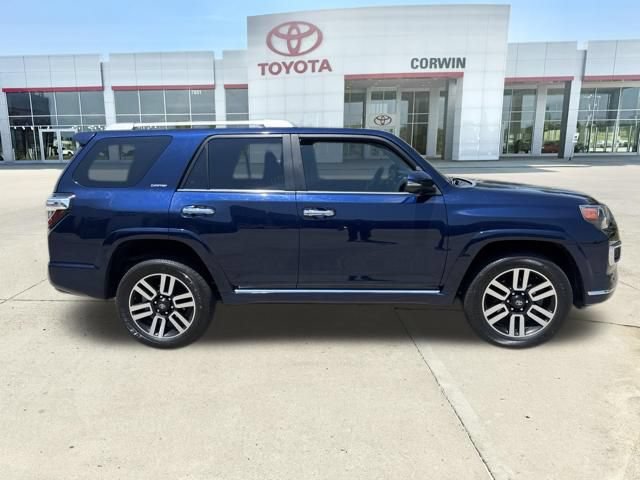 Used 2022 Toyota 4Runner Limited AWD/4WD image 4
