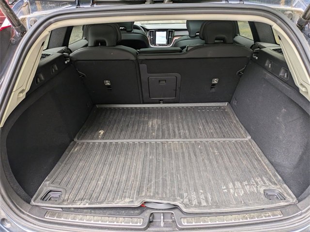 Certified 2024 Volvo V60 B5 Cross Country Plus image 30