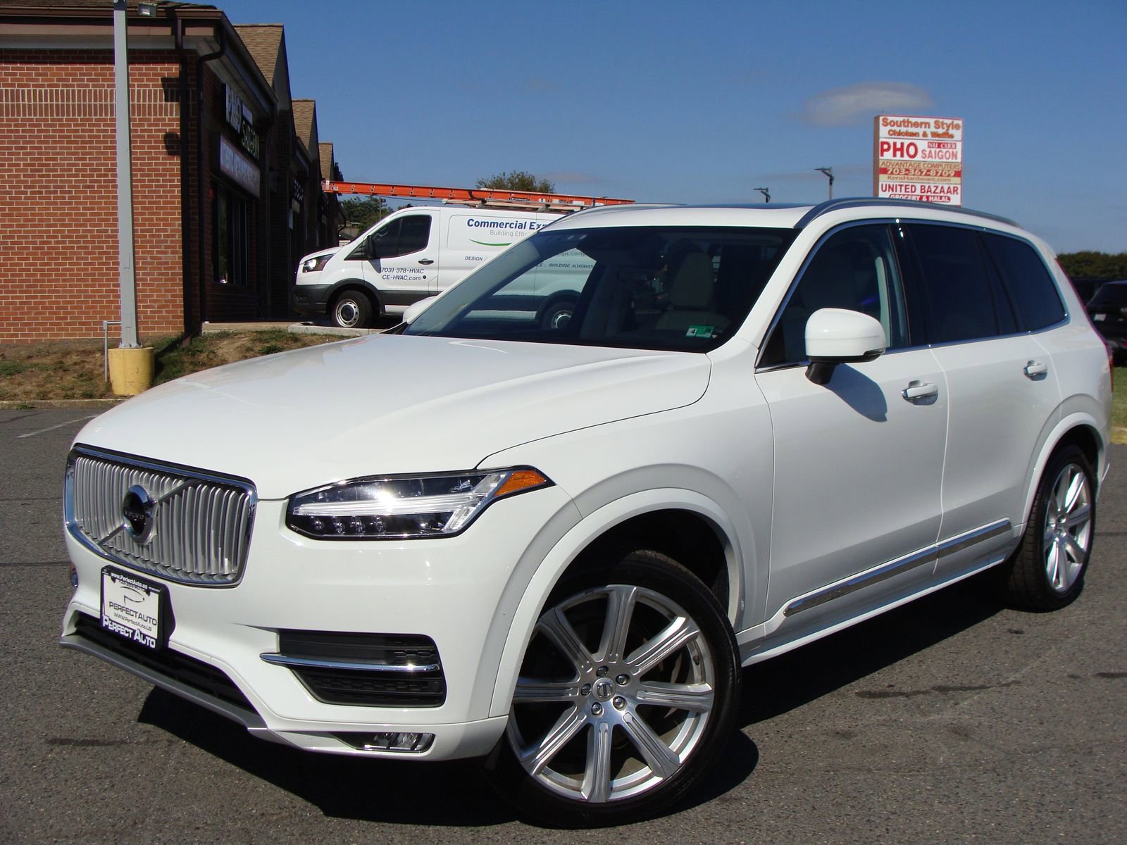 Used 2019 Volvo XC90 T6 Inscription w/ Protection Package AWD/4WD image 3