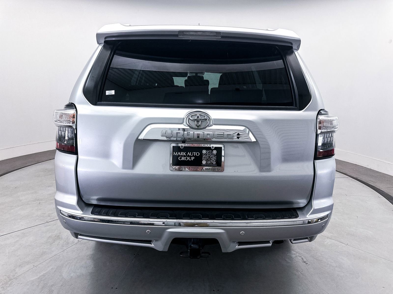 Used 2018 Toyota 4Runner Limited AWD/4WD image 14