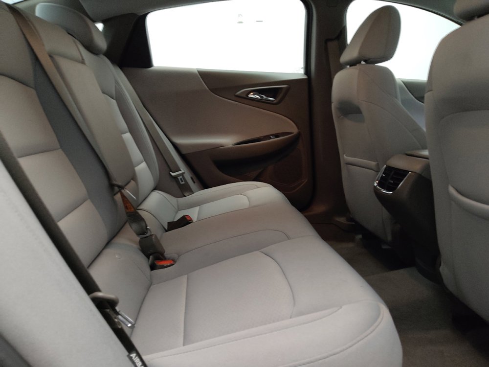 Used 2020 Chevrolet Malibu LT FWD image 19