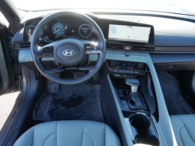 Used 2024 Hyundai Elantra Limited image 20