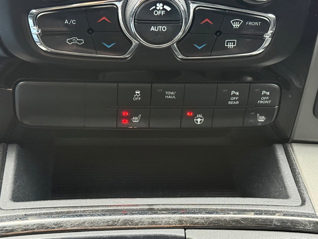 Used 2018 RAM 1500 Sport w/ Sport Premium Group AWD/4WD image 23