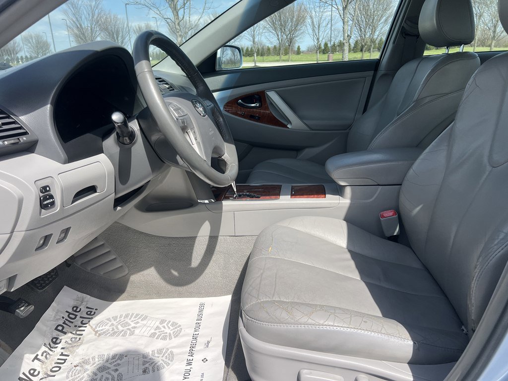 Used 2010 Toyota Camry Hybrid image 17