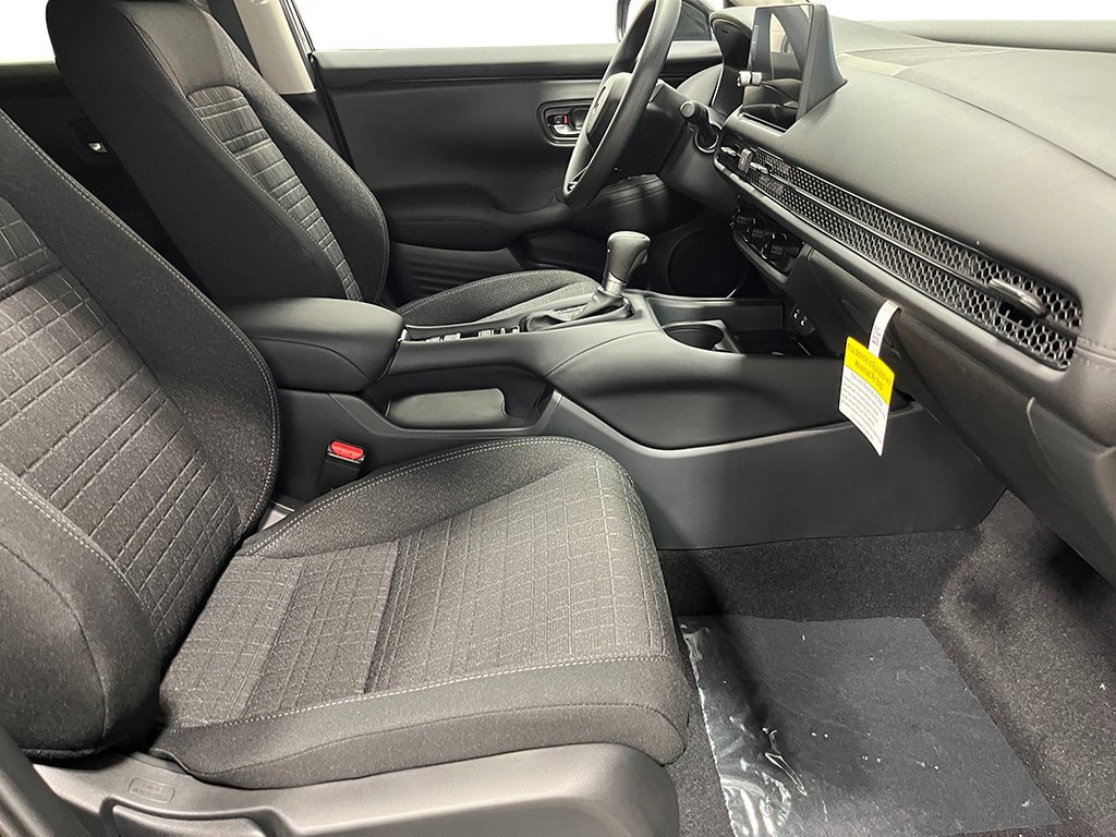 Certified 2026 Honda HR-V LX image 30
