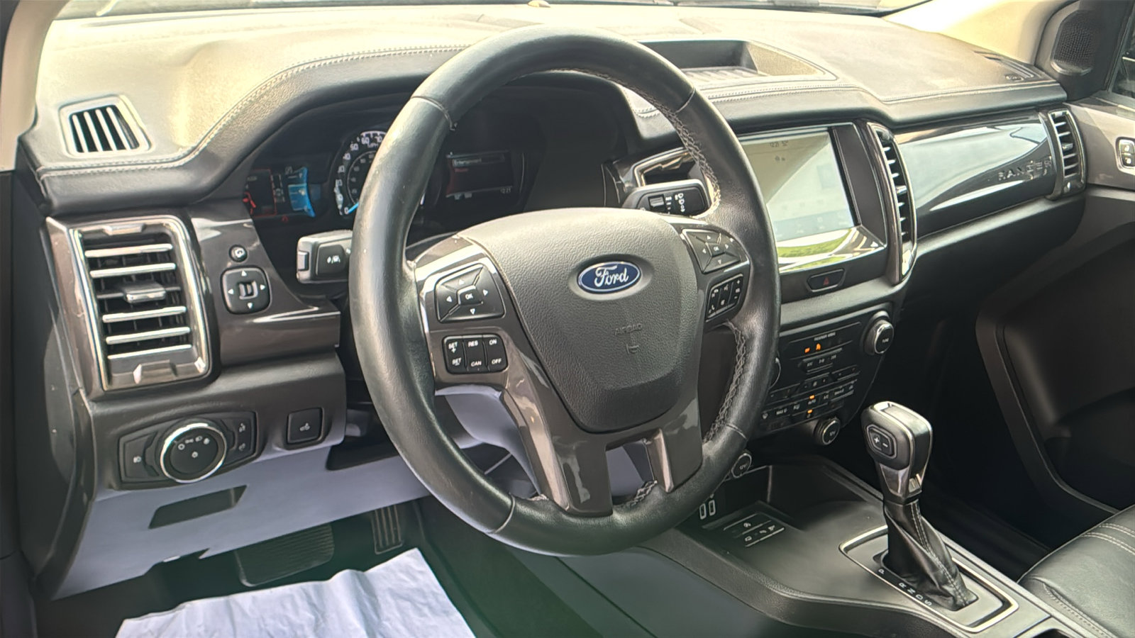 Used 2020 Ford Ranger Lariat w/ Trailer Tow Package image 23