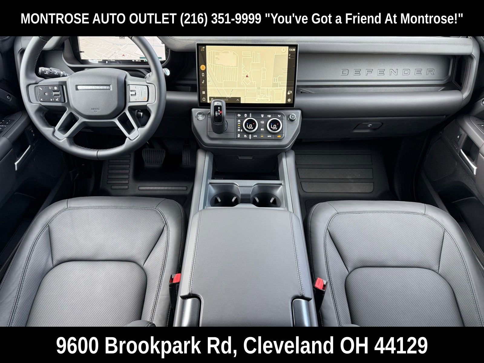 New 2025 Land Rover Defender 110 X-Dynamic SE image 18