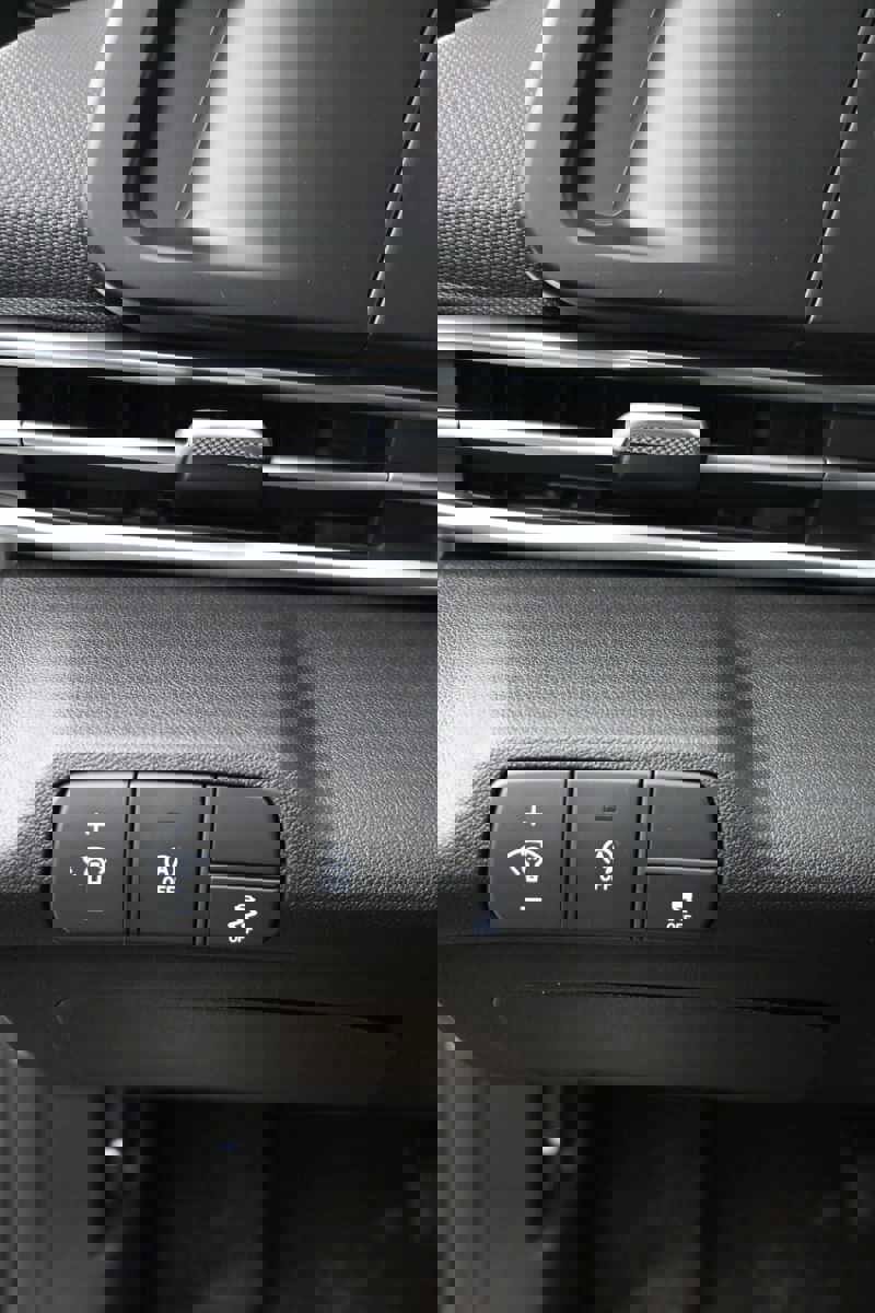 New 2026 Hyundai Elantra SE image 19