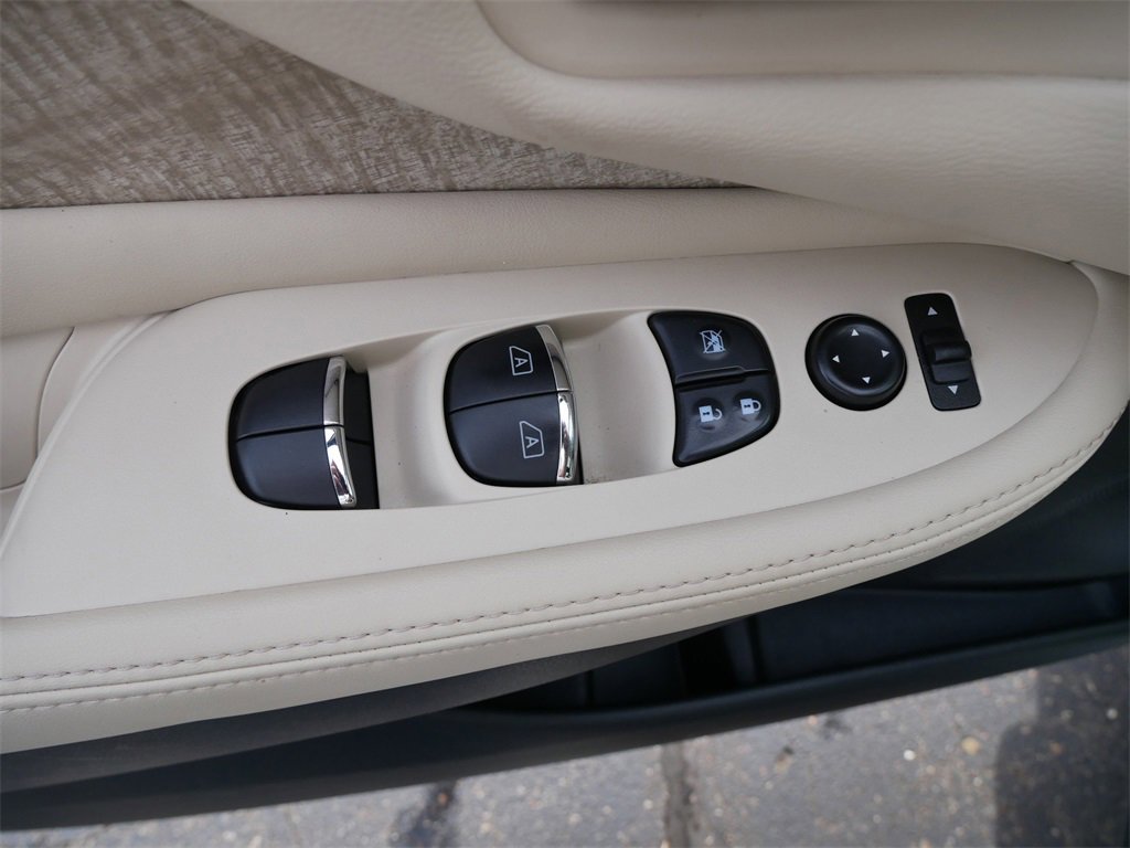 Used 2023 Nissan Murano SL w/ SL Moonroof Package image 16