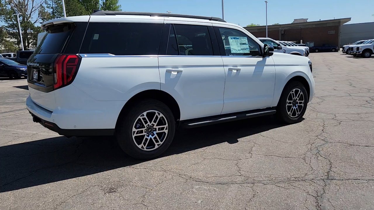 New 2025 Ford Expedition Active image 9