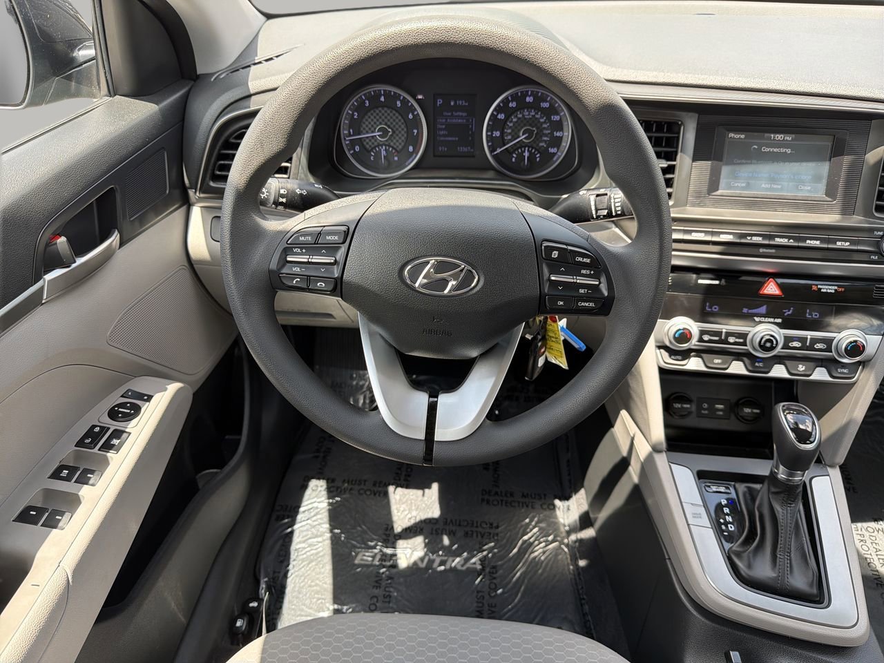 Used 2020 Hyundai Elantra SE FWD image 13
