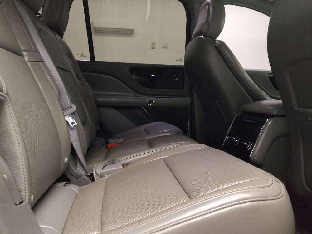Used 2020 Lincoln Aviator Reserve w/ Elements Package Plus AWD/4WD image 19