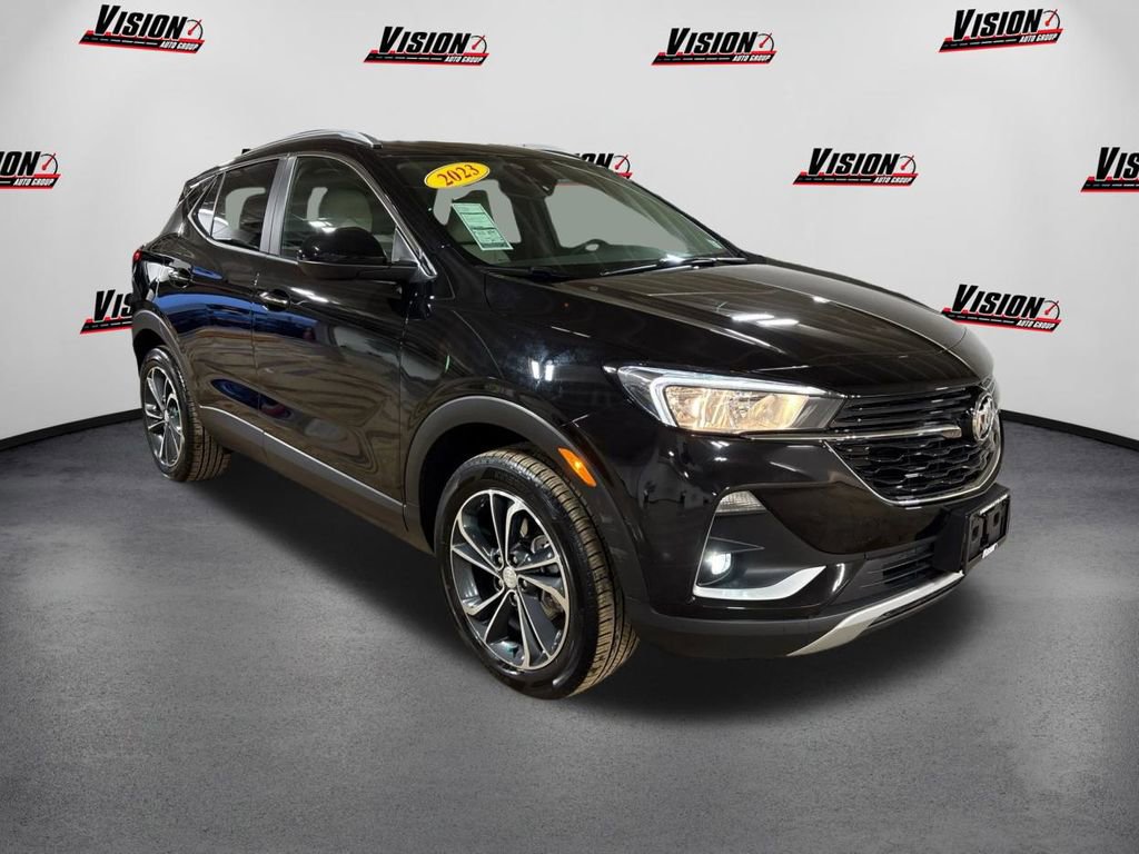 Used 2023 Buick Encore GX Select image 3