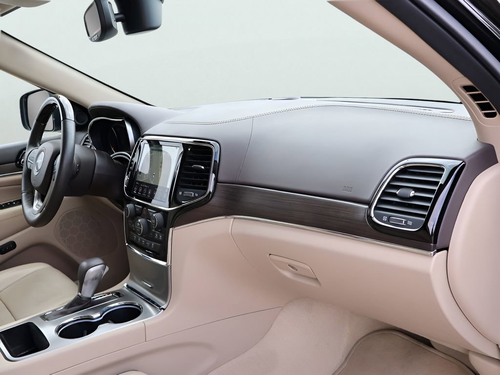 Used 2020 Jeep Grand Cherokee Overland image 10
