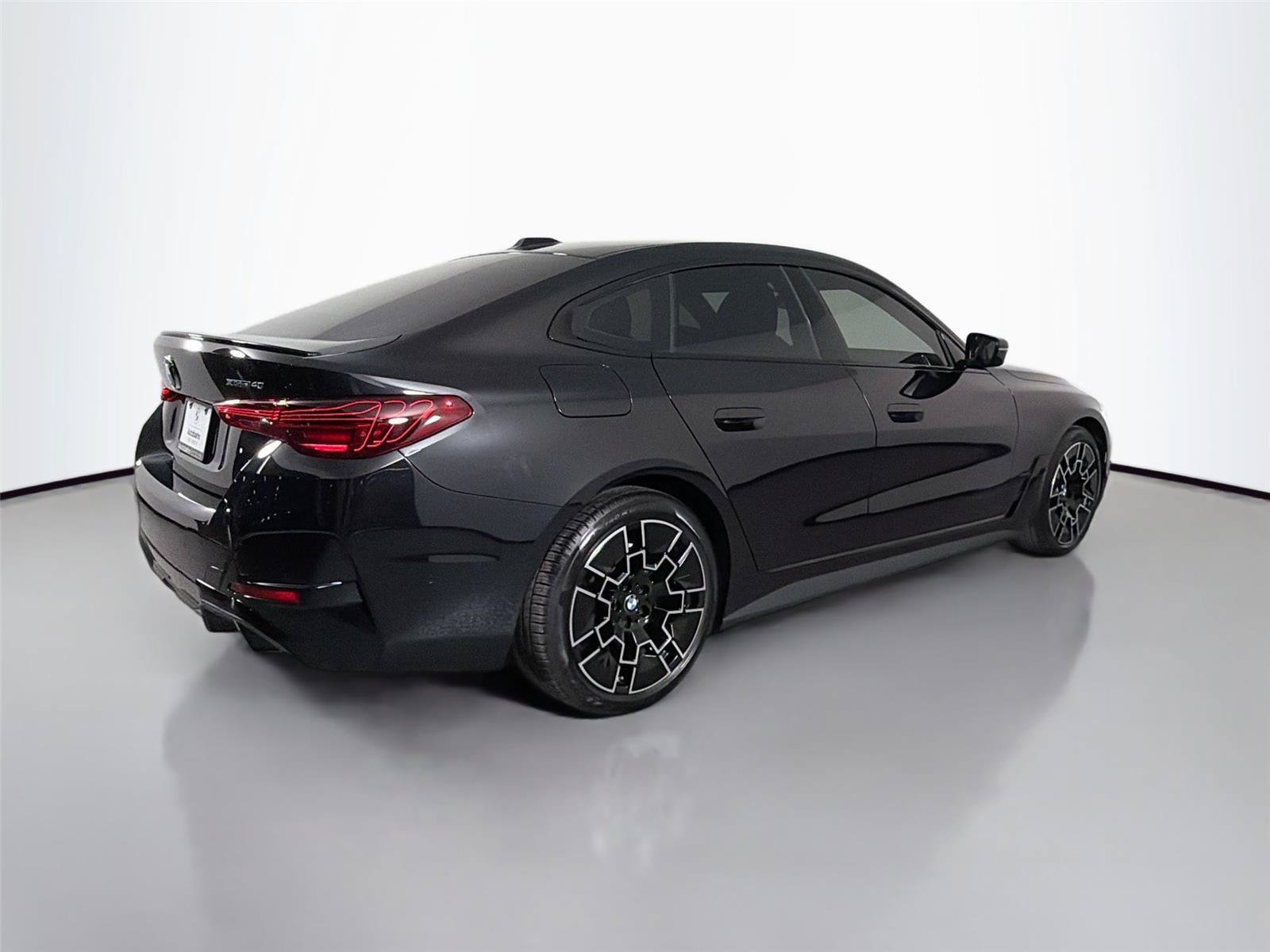 New 2026 BMW i4 xDrive40i w/ M Sport Package AWD/4WD image 9