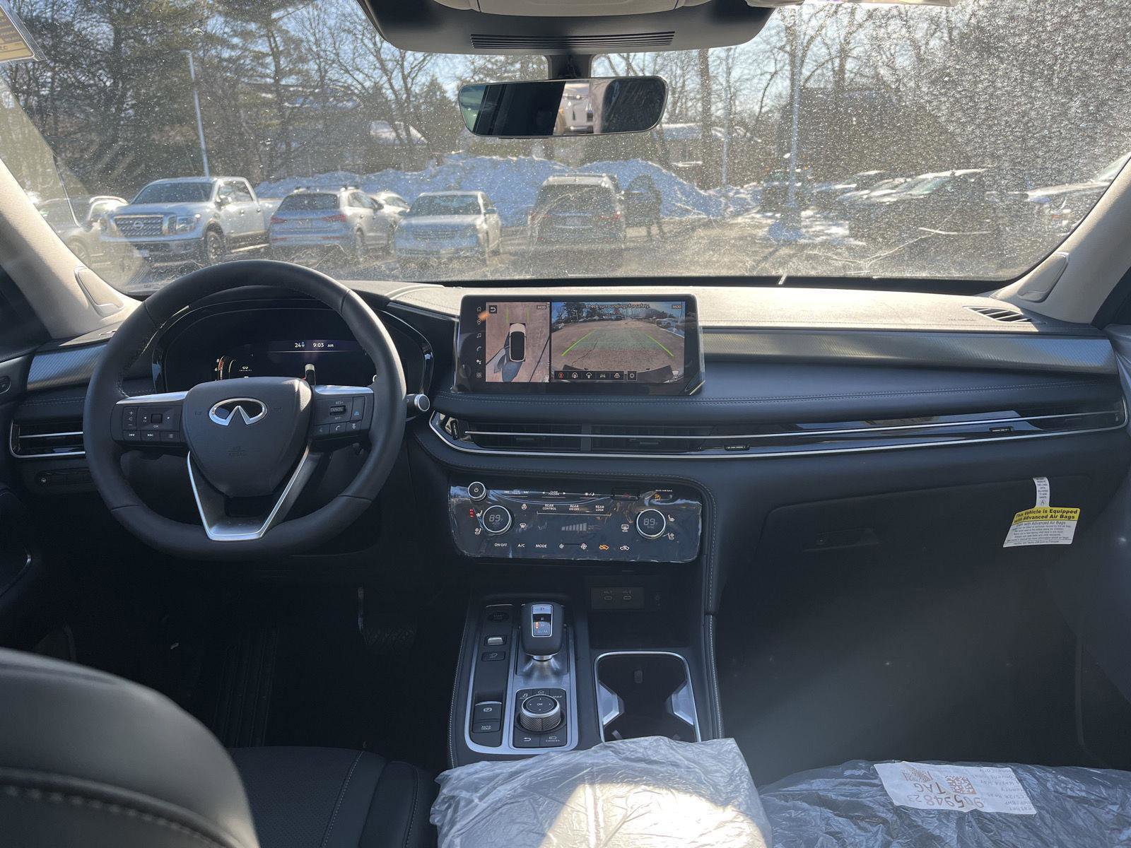 New 2026 INFINITI QX60 Luxe w/ Family Package image 13