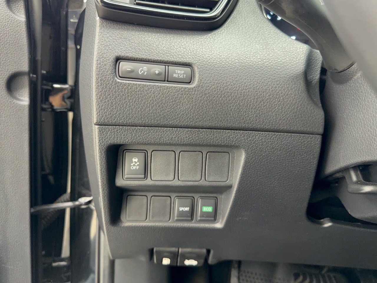 Used 2017 Nissan Rogue S FWD image 31