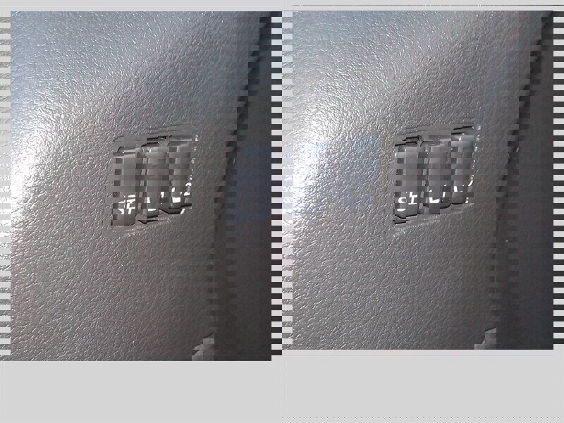 Used 2019 Nissan Rogue SV w/ Premium Package image 28