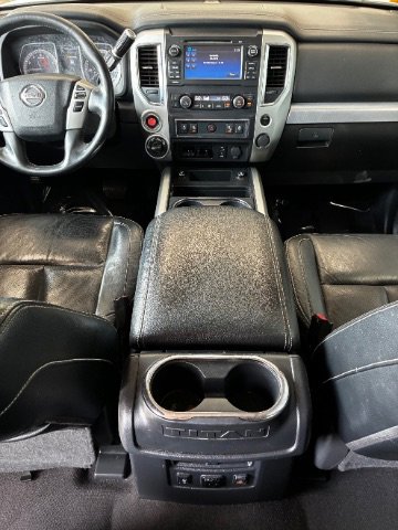 Used 2017 Nissan Titan PRO-4X w/ Pro-4x Convenience Package AWD/4WD image 20