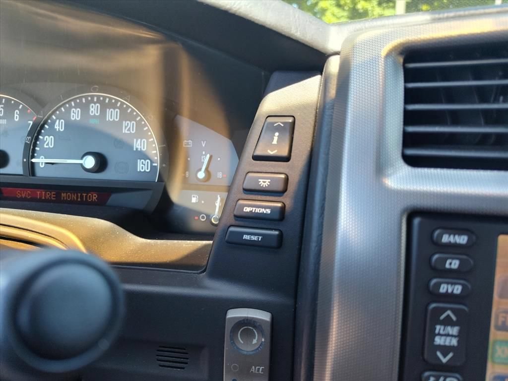 Used 2006 Cadillac XLR RWD image 20