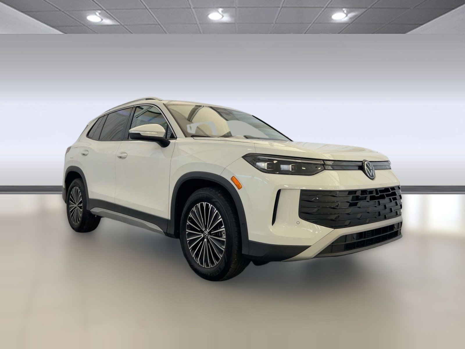 New 2026 Volkswagen Tiguan S FWD image 7