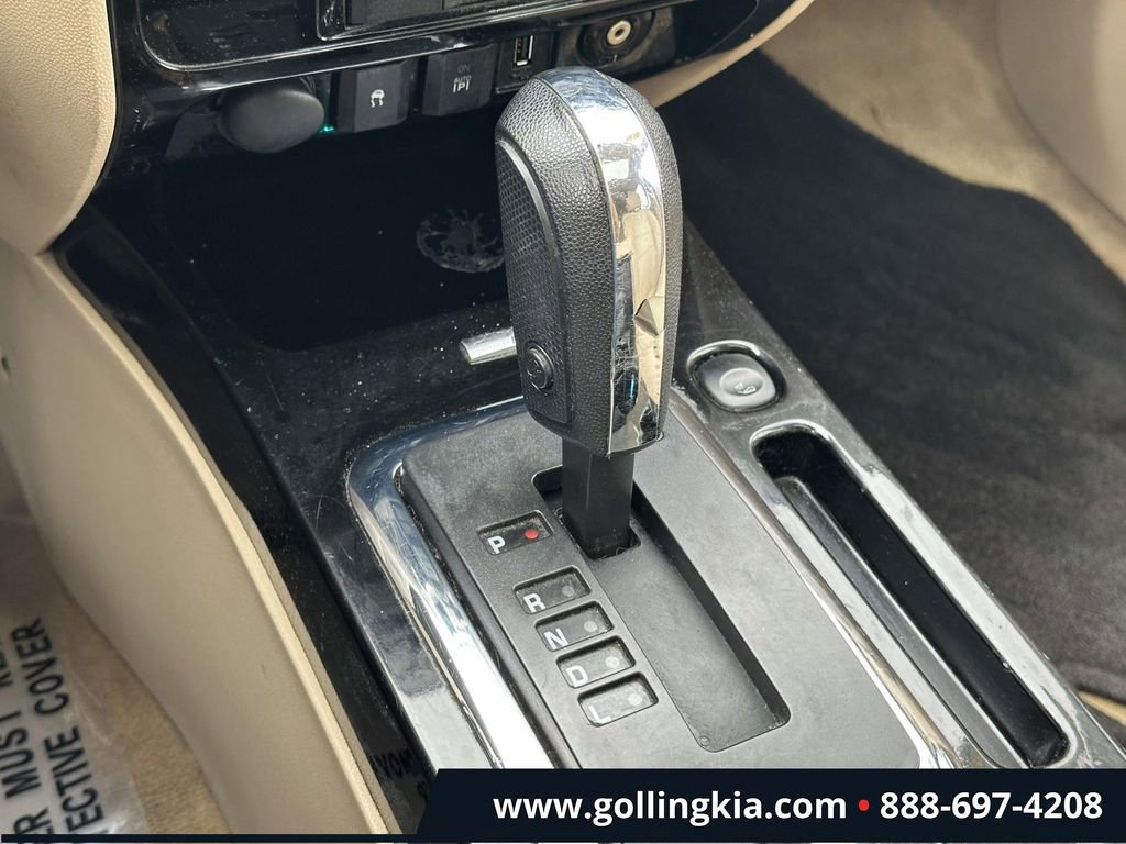 Used 2010 Ford Escape Limited image 30