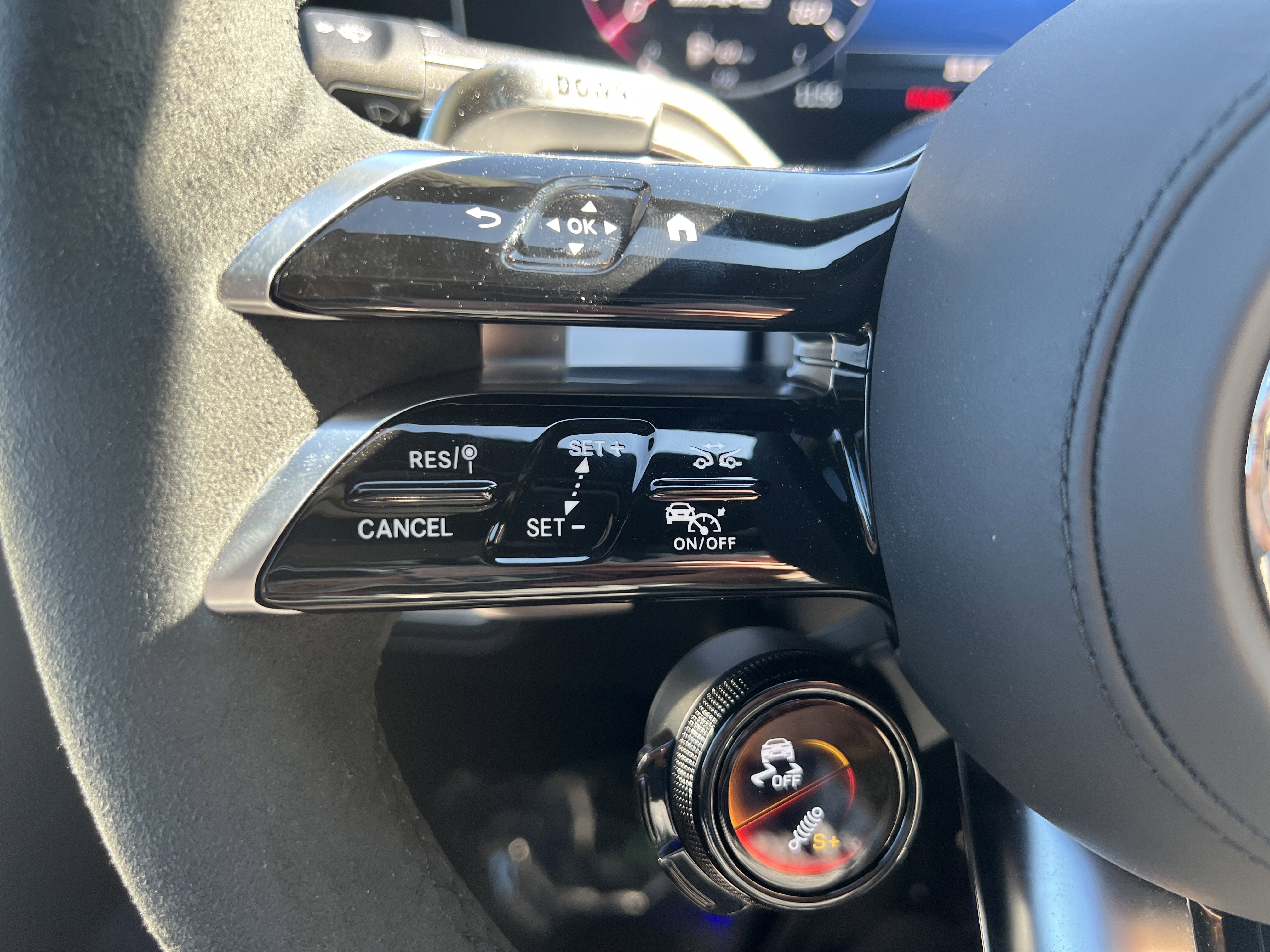 New 2026 Mercedes-Benz GLE 53 AMG 4MATIC Coupe image 16