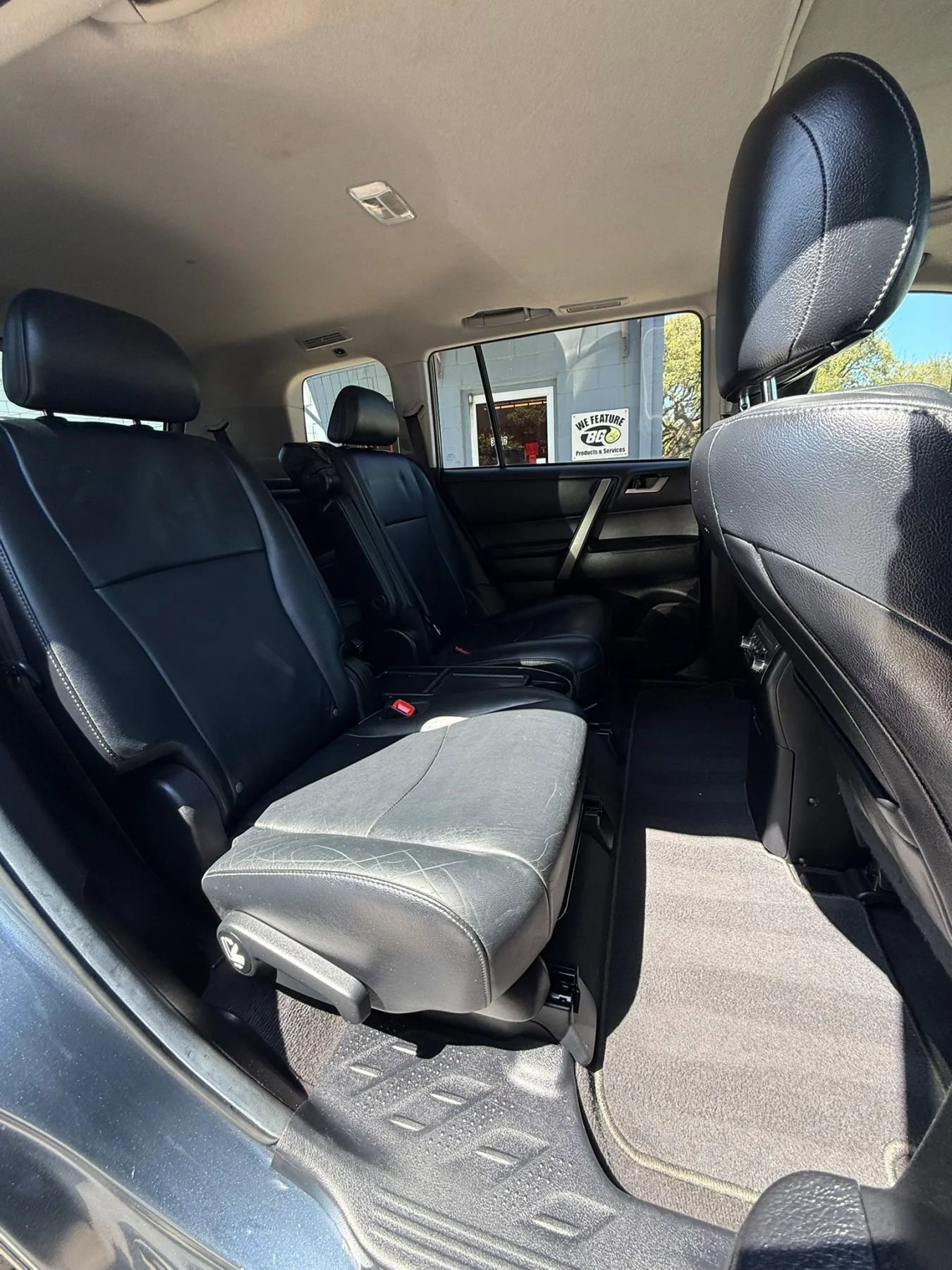 Used 2013 Toyota Highlander SE image 19