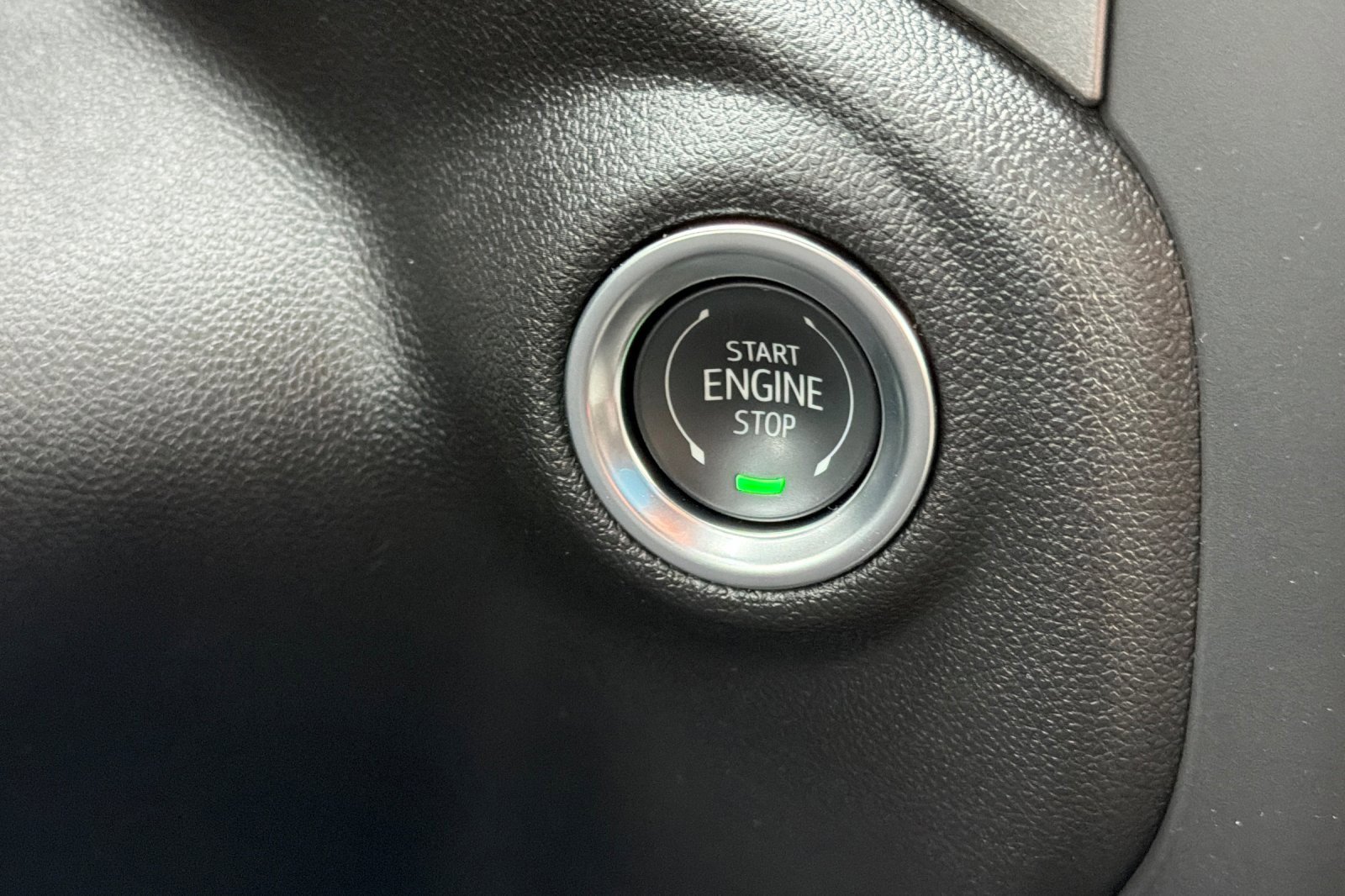 Used 2025 Chevrolet Silverado 1500 Custom w/ LPO, Dark Essentials Package image 18