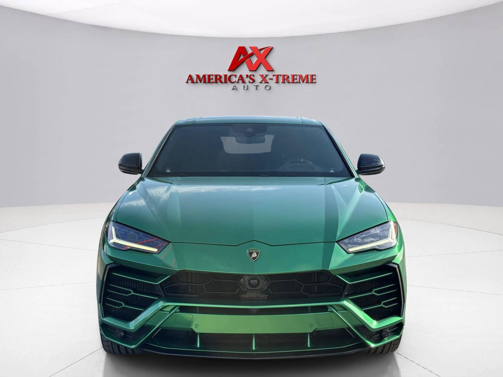 Used 2021 Lamborghini Urus AWD/4WD image 9