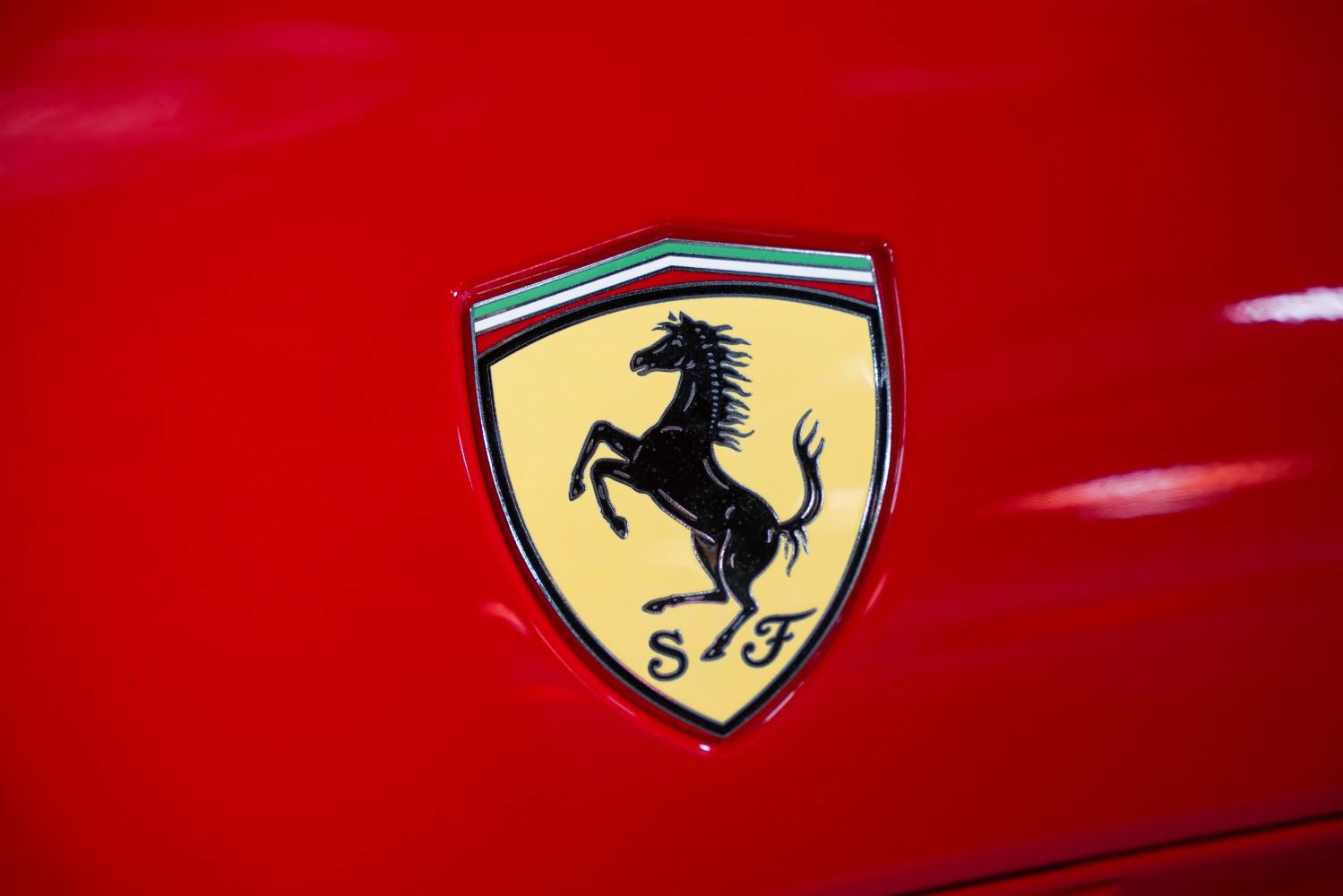 Used 2012 Ferrari California image 19