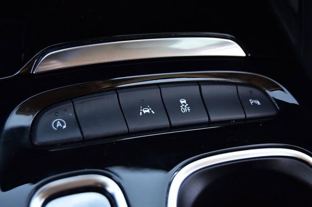 Used 2022 Buick Envision Essence w/ Technology Package I image 20