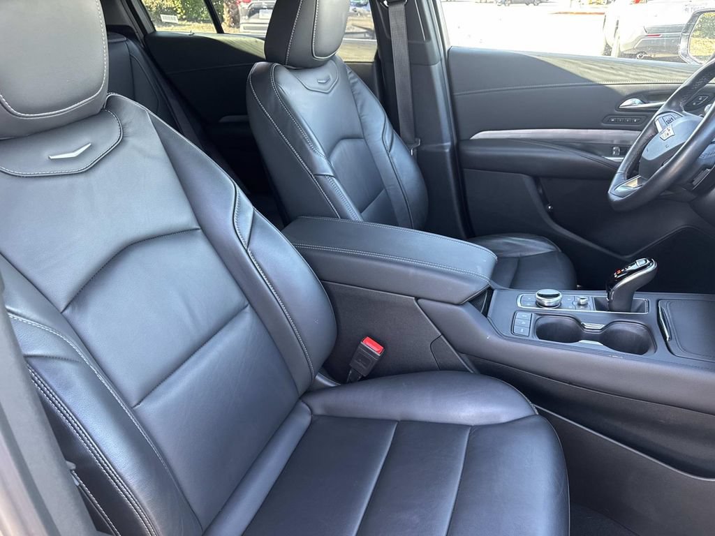 Used 2024 Cadillac XT4 Premium Luxury AWD/4WD image 27