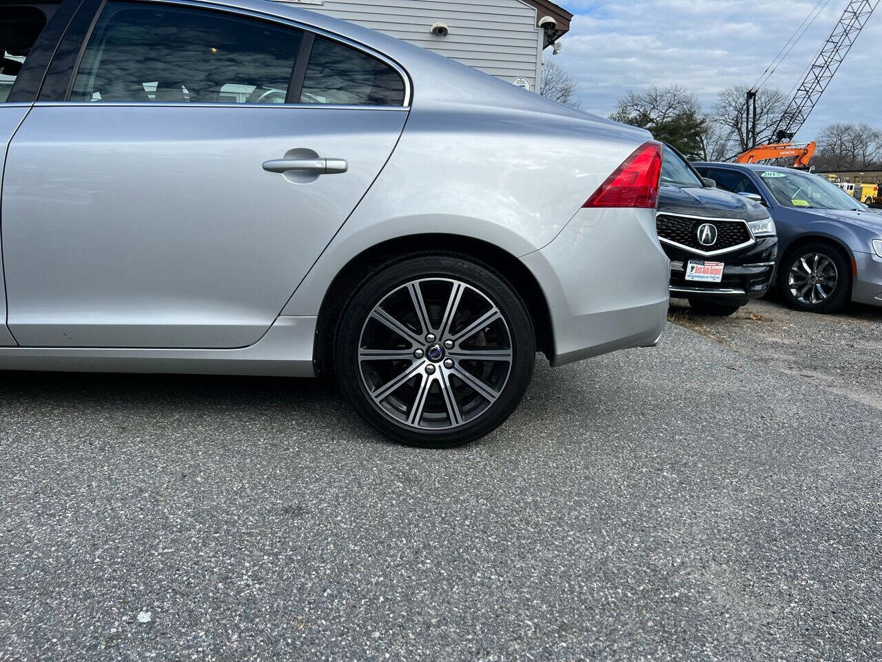 Used 2018 Volvo S60 T5 Inscription image 40